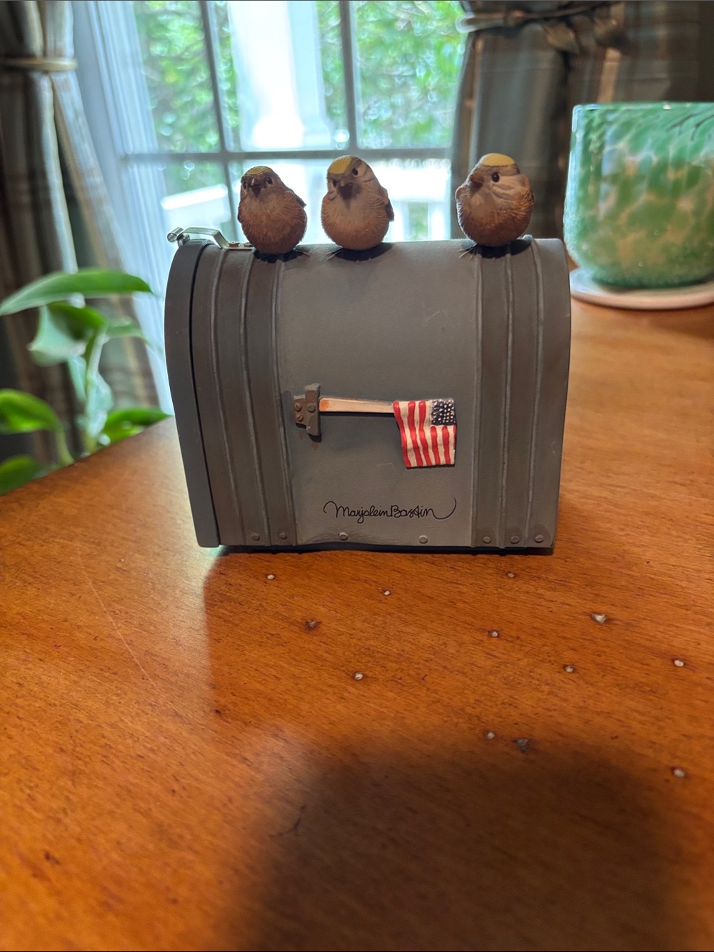 Decorative Gray Bird Mailbox Figurine with American Flag
